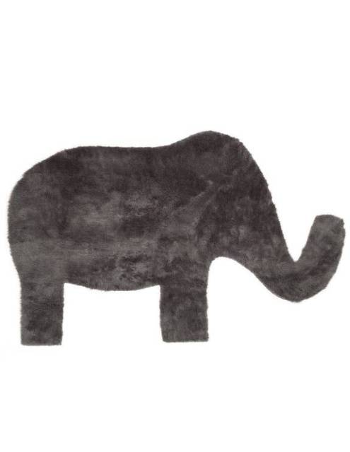 Y el elefante se dejó acariciar. Esta alfombra infinitamente suave aportará un toque de suavidad a la habitación de tu hijo.