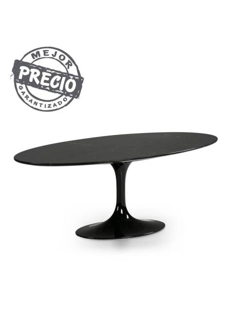 Elegante y atemporal mesa de centro de espectacular diseño. Realizada con fibra de vidrio negro