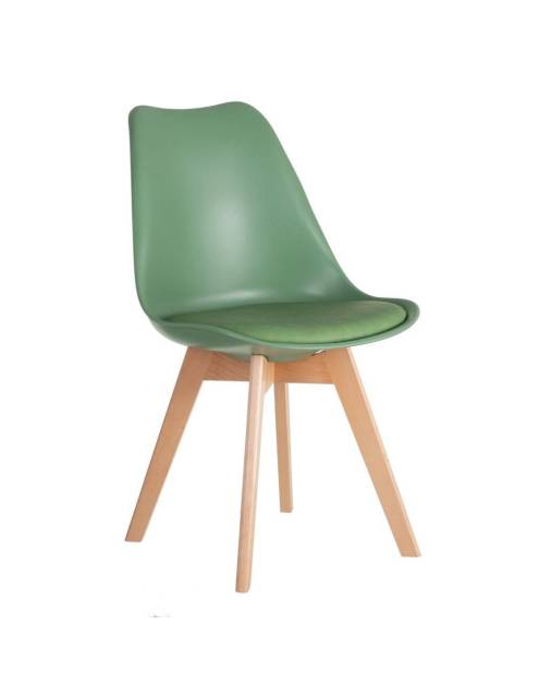 La silla nórdica Estocolmo verde menta es una ergonómica y cómoda silla con cojín a juego de polipiel y patas de madera de haya.