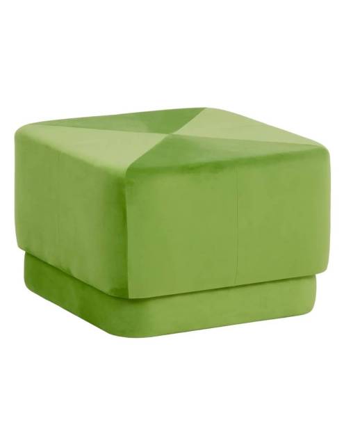 El puff Square Plus terciopelo verde se caracteriza por su elegancia y confort.
