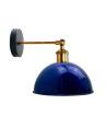 Aplique de pared azul metal, una lámpara auxiliar sencilla pero muy elegante.